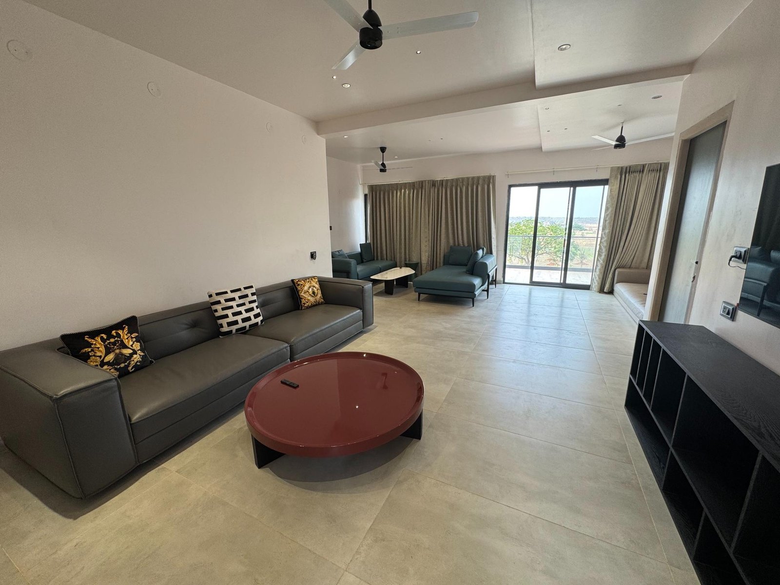 The Aqua Oasis Suite - Romantic Pool Villa near Hyderabad